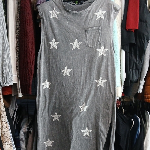 Blue B Collection Dresses & Skirts - Starry Gray Sleeveless Midi Dress